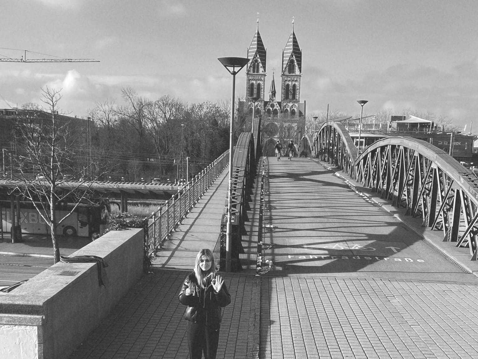 Foto Dreh blaue Brücke 